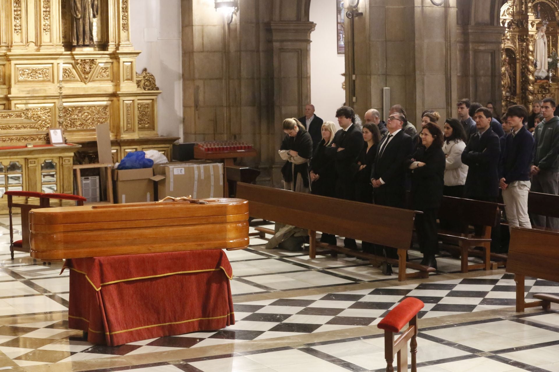 Funeral de Amalia López Tuya, en la iglesia de San José.