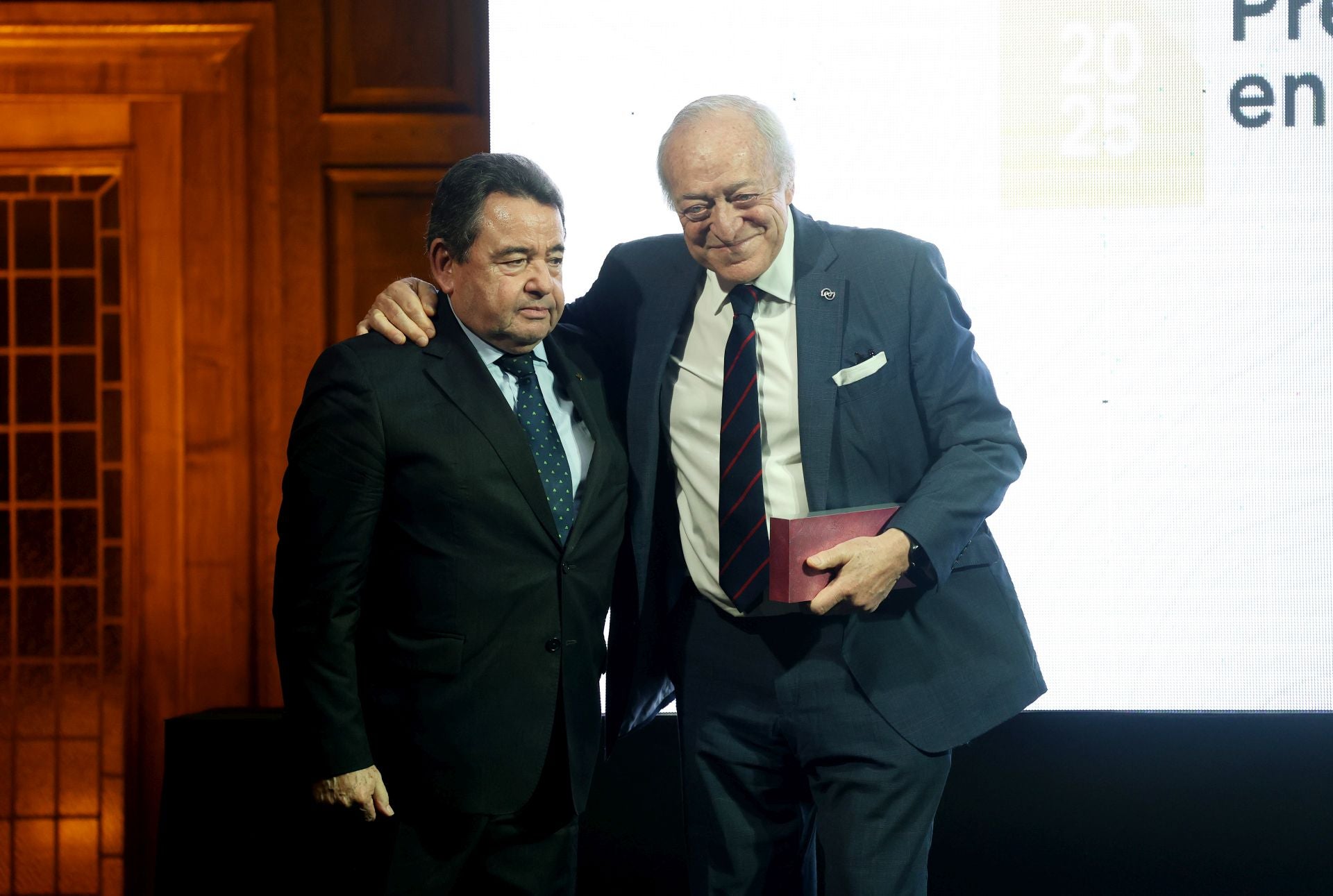 Entrega del Premio Talento en la Ingeniería 2025 de la Fundación Caja Rural de Asturias, en imágenes