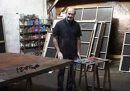 Mariano Matarranz, en su estudio de Gijón.