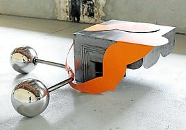 Algunas esculturas instaladas en la galería gijonesa.