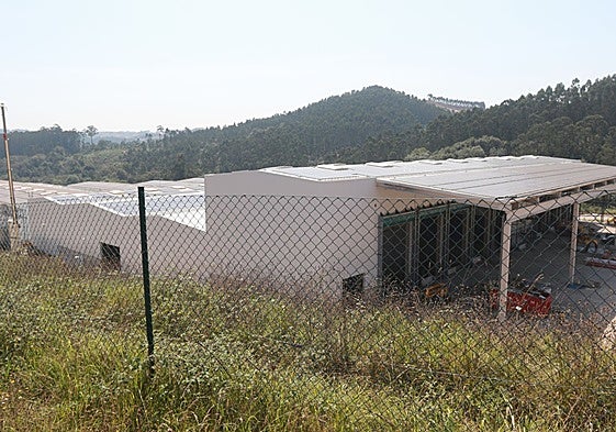 Plantona de Cogersa, que este mes debía quedar lista para empezar a funcionar.