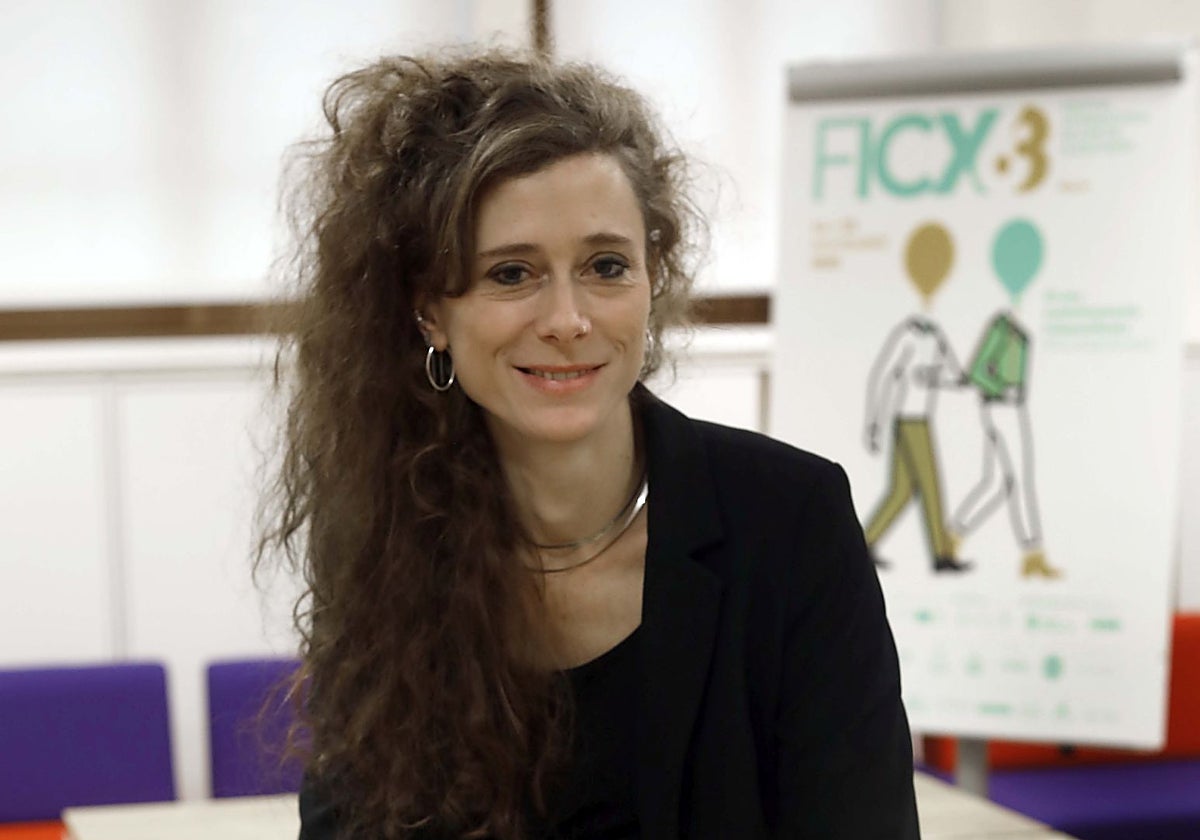 Laura Wandel en la Escuela de Comercio.