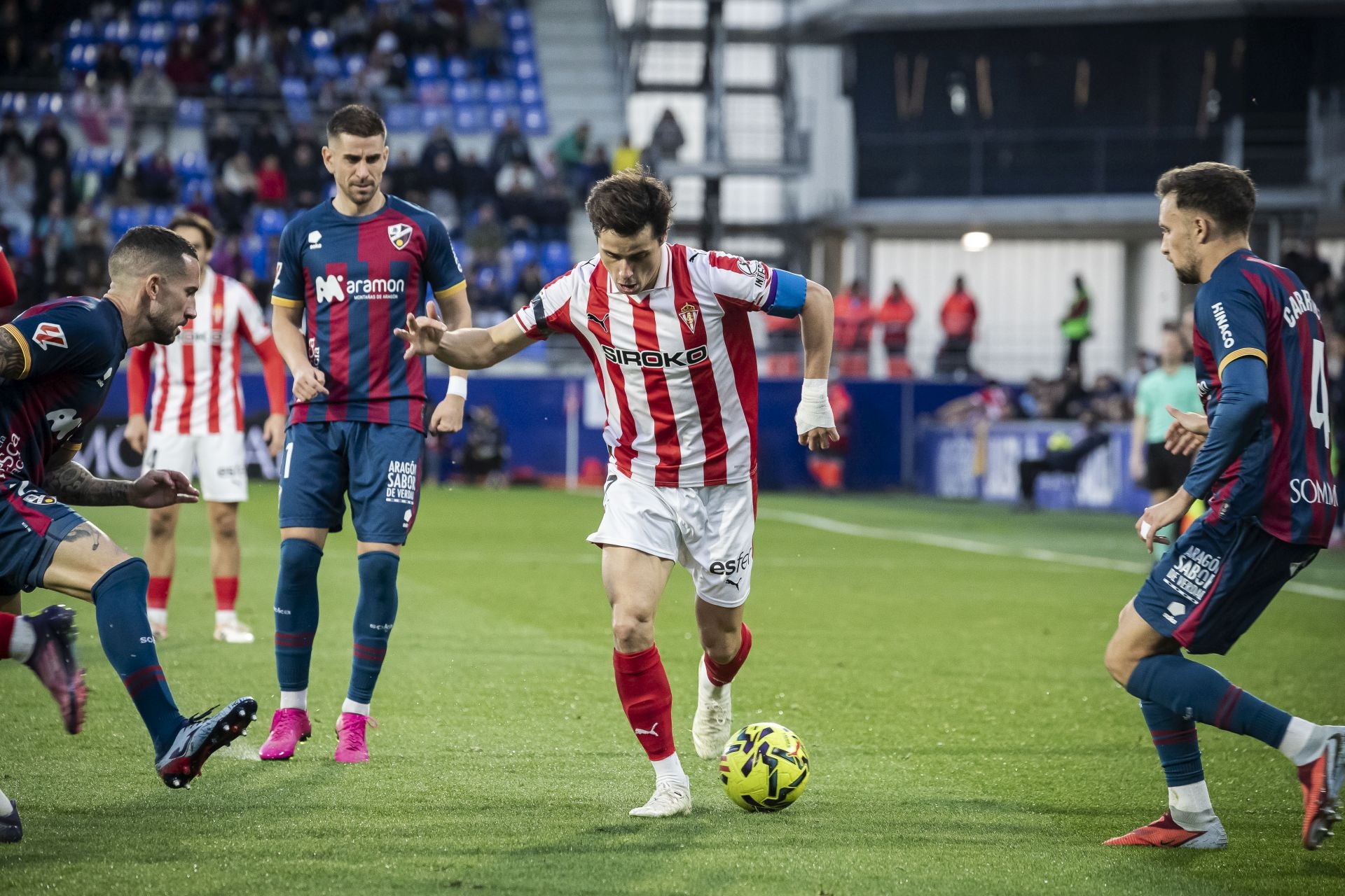 Las mejores imágenes del Huesca 2-0 Sporting de Gijón