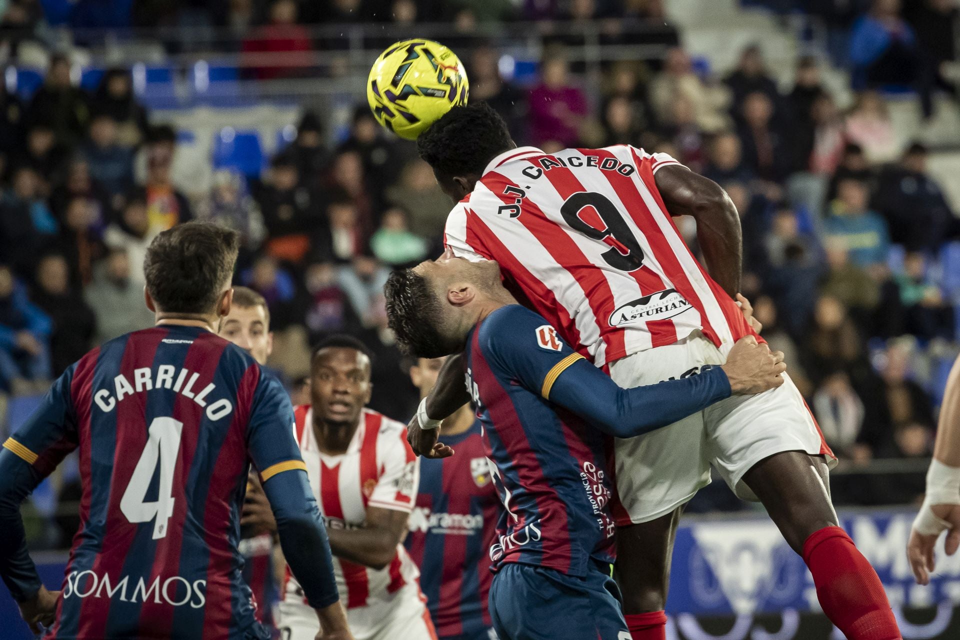 Las mejores imágenes del Huesca 2-0 Sporting de Gijón