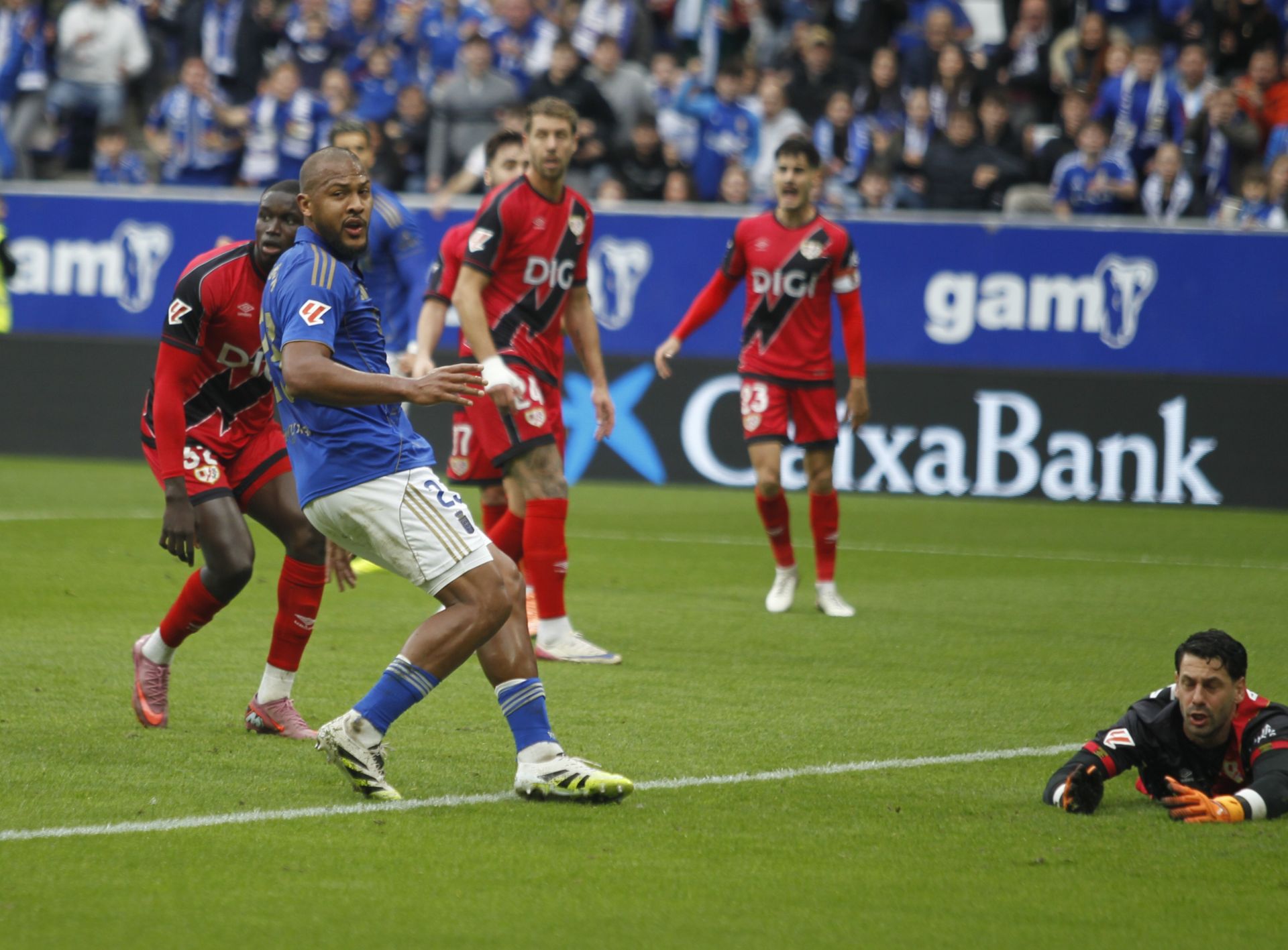 Las mejores imágenes del Real Oviedo 0-0 Rayo Vallecano
