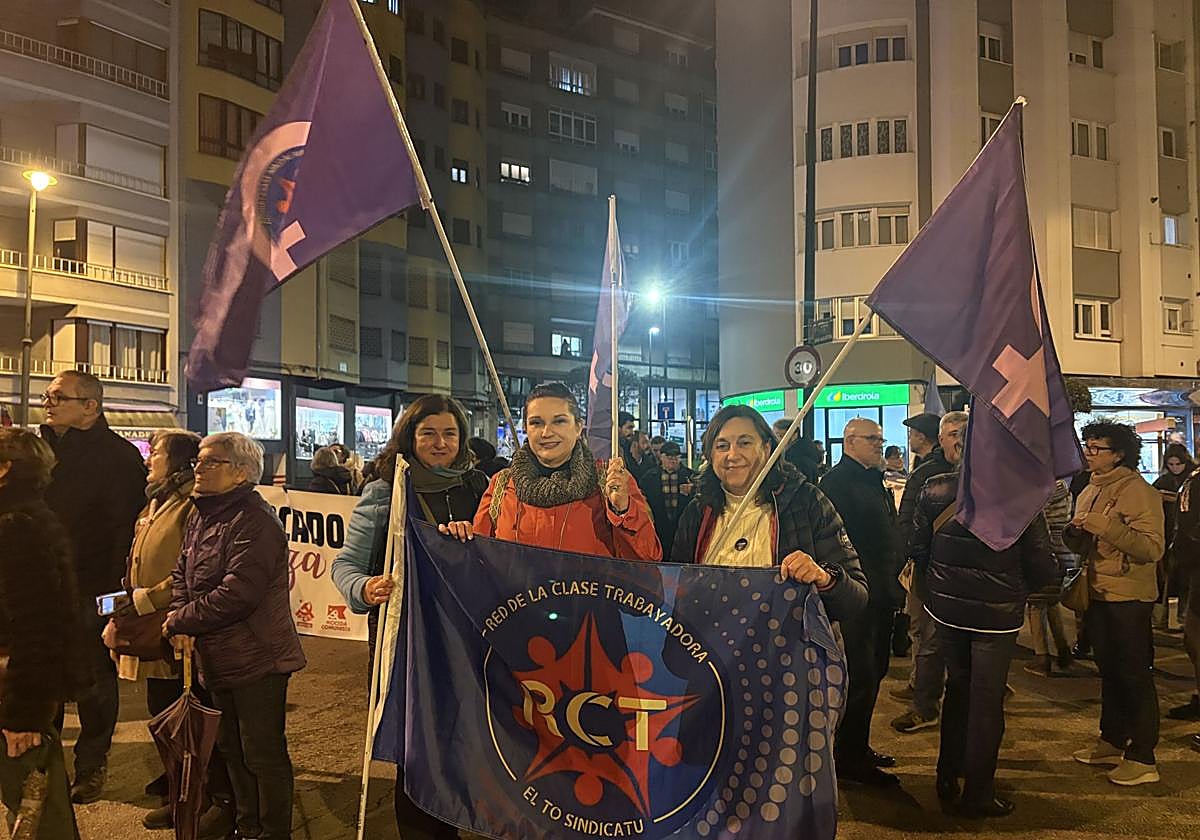 La manifestación contra la violencia machista en Avilés en imágenes