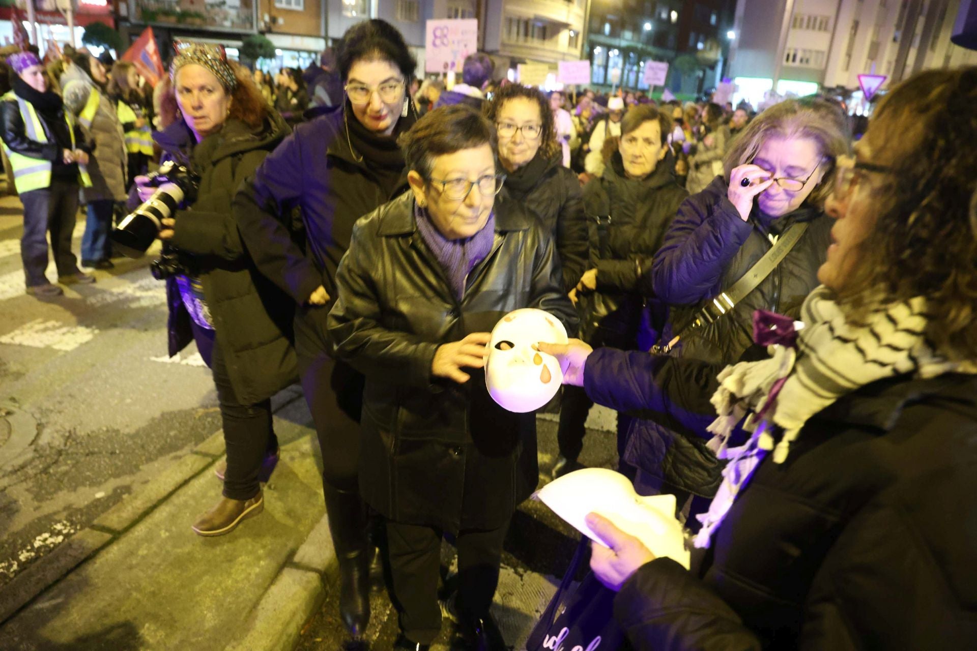 La manifestación contra la violencia machista en Avilés en imágenes