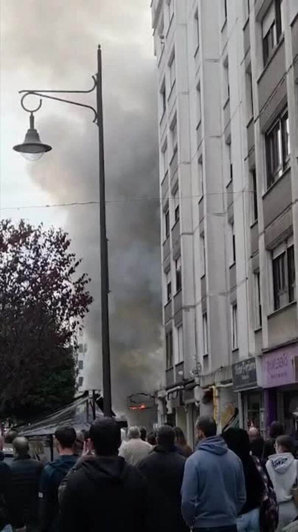 Alarma en Gijón por una explosión en una tienda de patinetes eléctricos