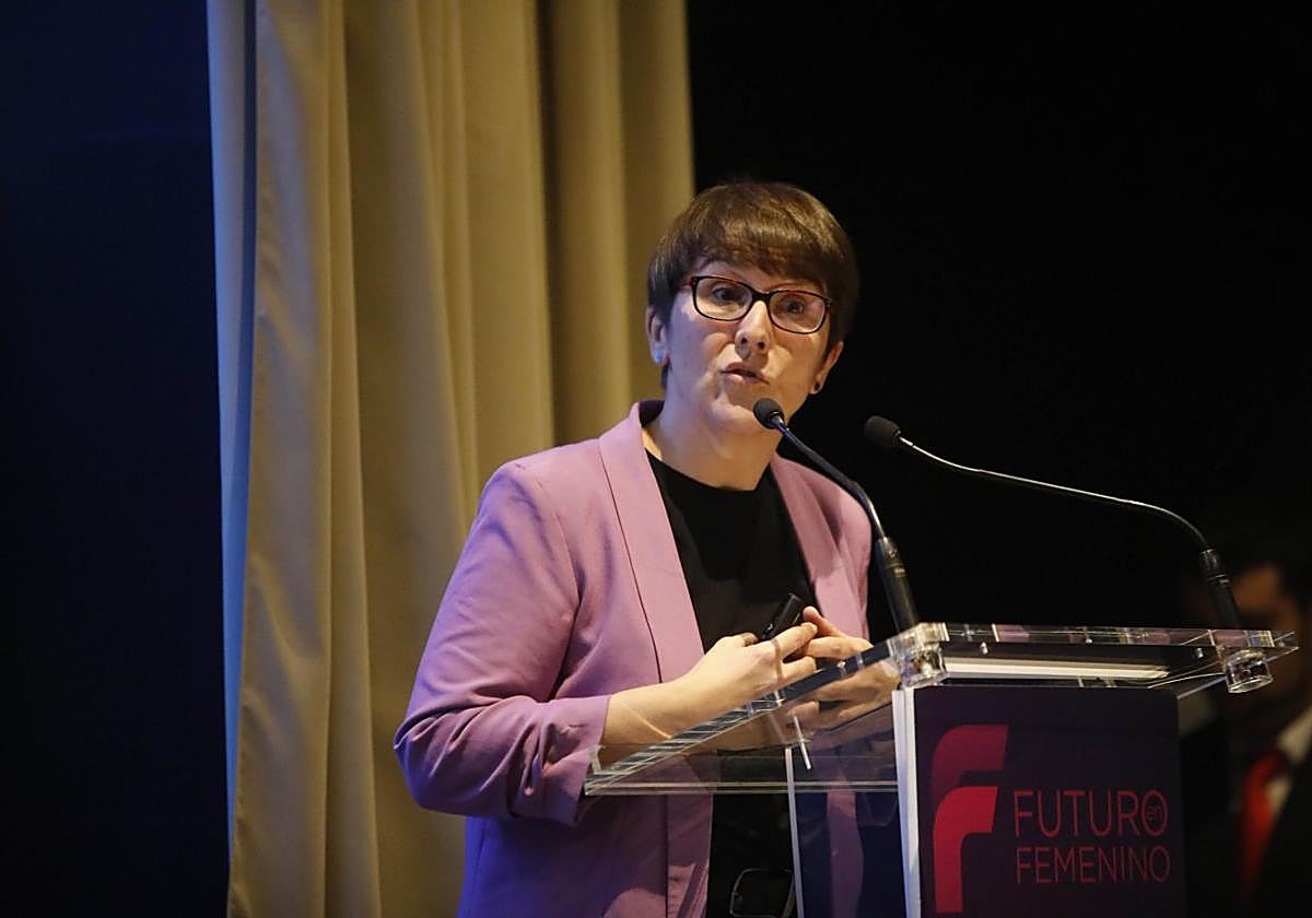 Patricia Pérez habló del papel de las mujeres en la historia del arte.