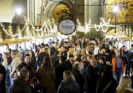 Mercado de Navidad en Oviedo el año pasado.