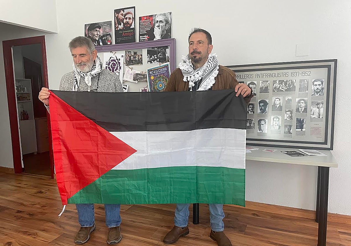 Manuel García y Lisardo Suárez, en Mieres.