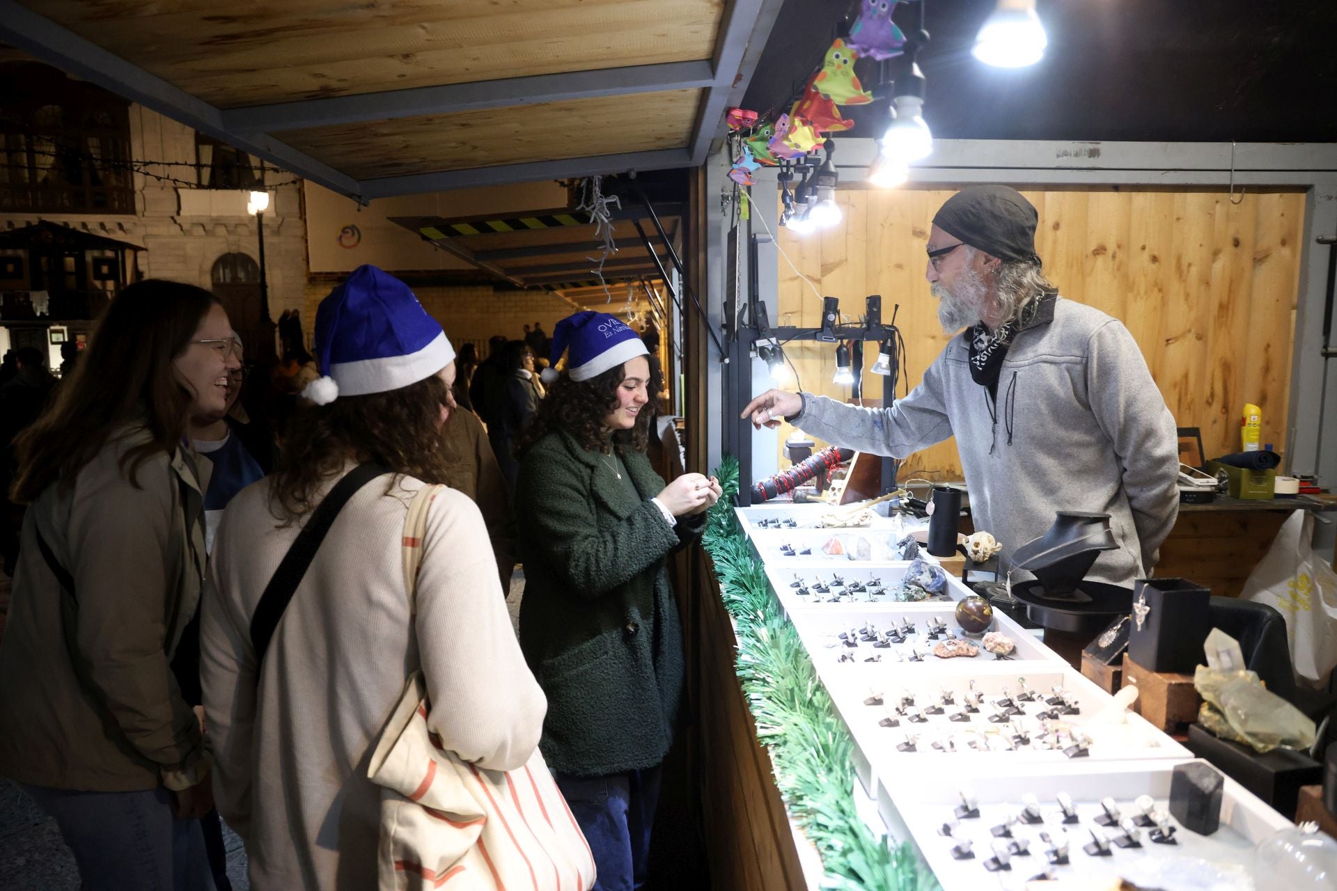 Oviedo se lanza a la calle para encender la Navidad