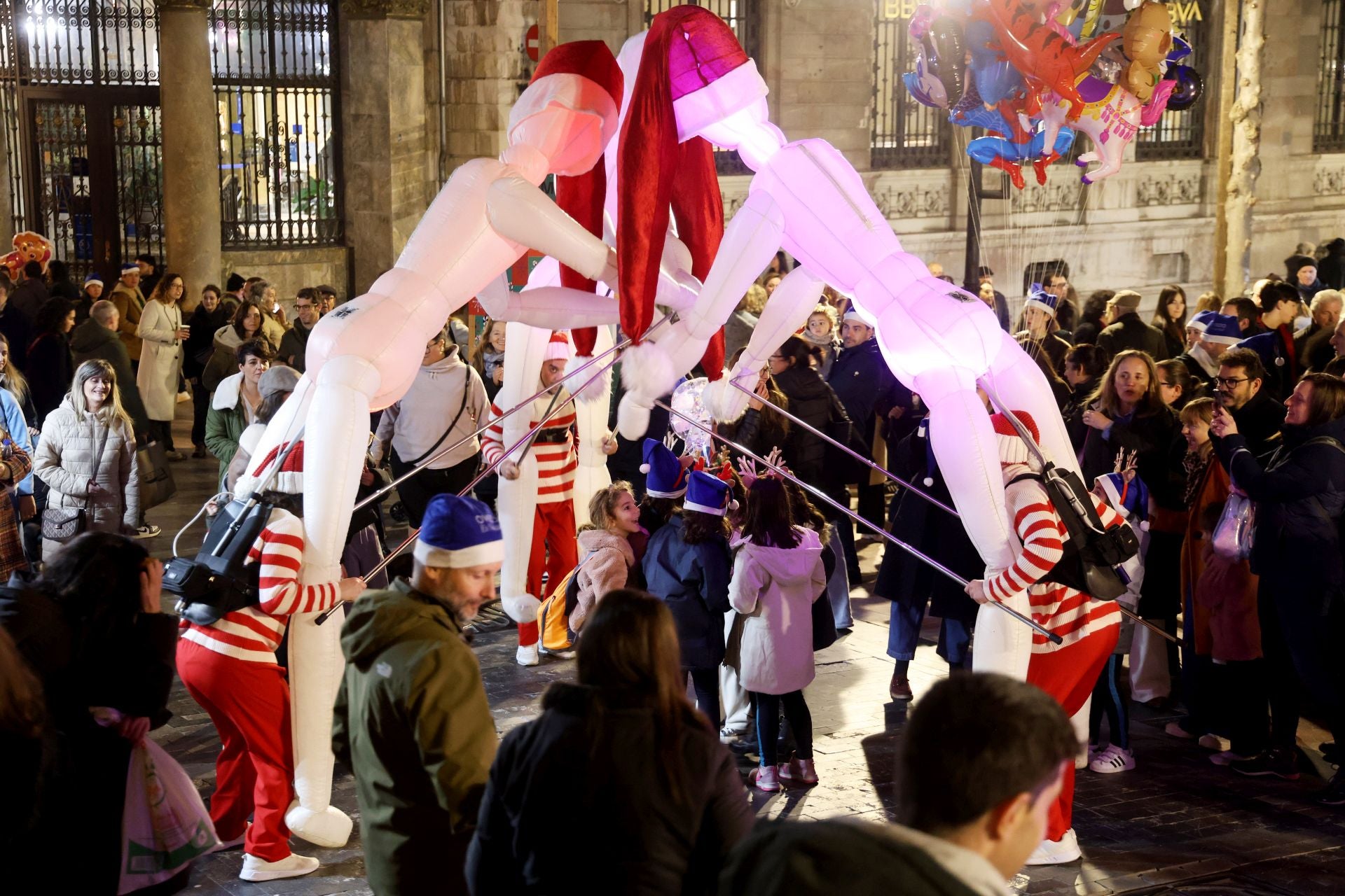 Oviedo se lanza a la calle para encender la Navidad