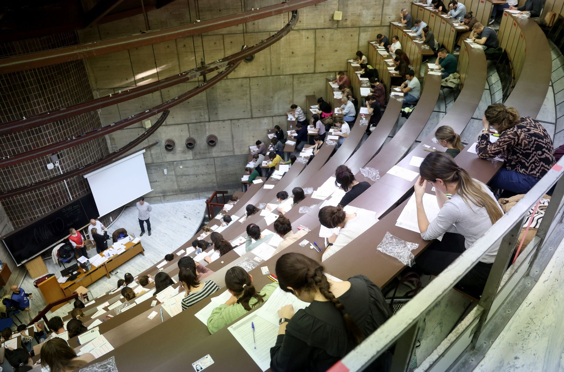 Oposiciones de Sanidad en Asturias: más de 3.000 personas optan a poco más de 700 plazas