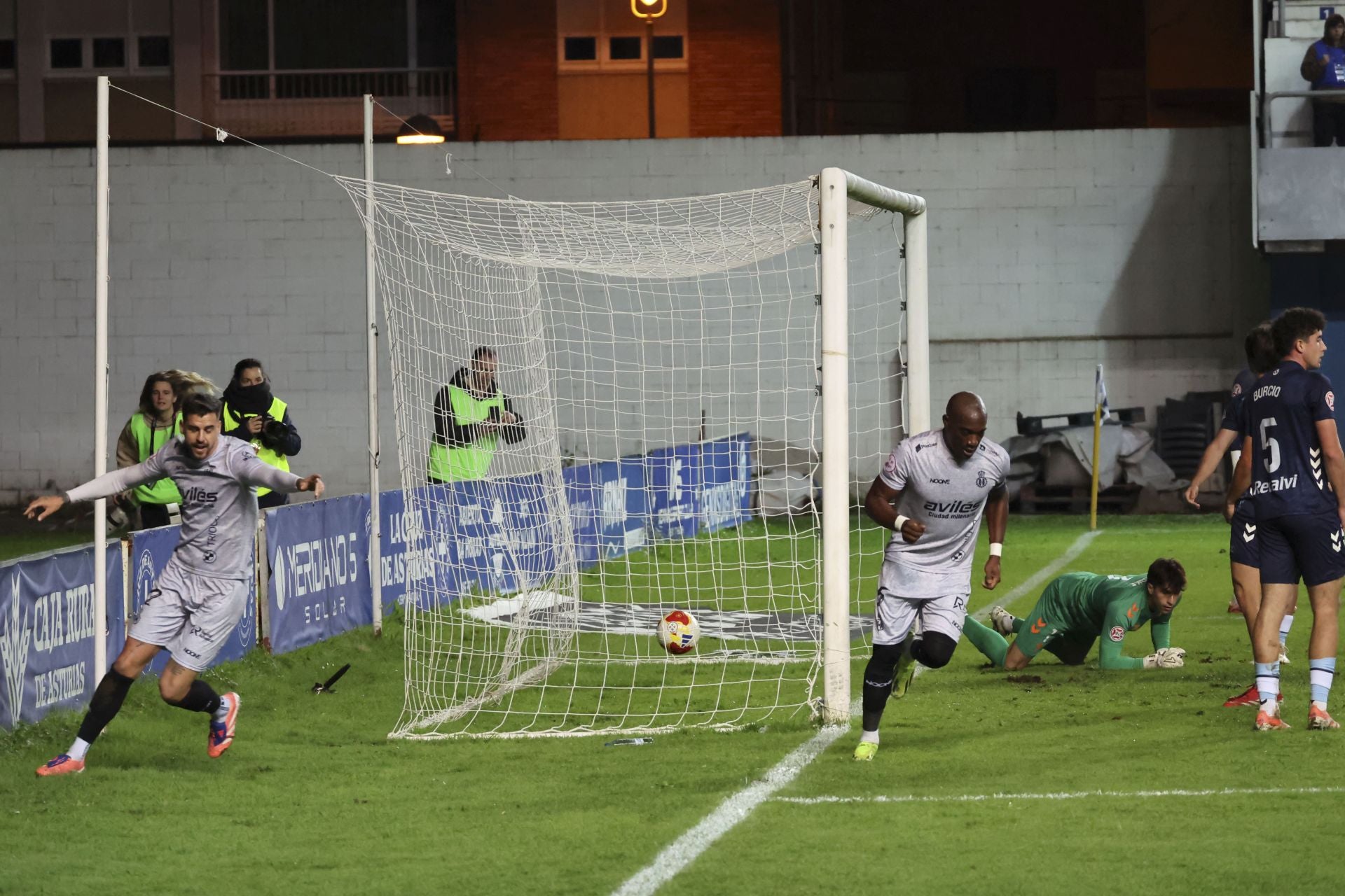 Las mejores fotos del Real Avilés - Celta Fortuna