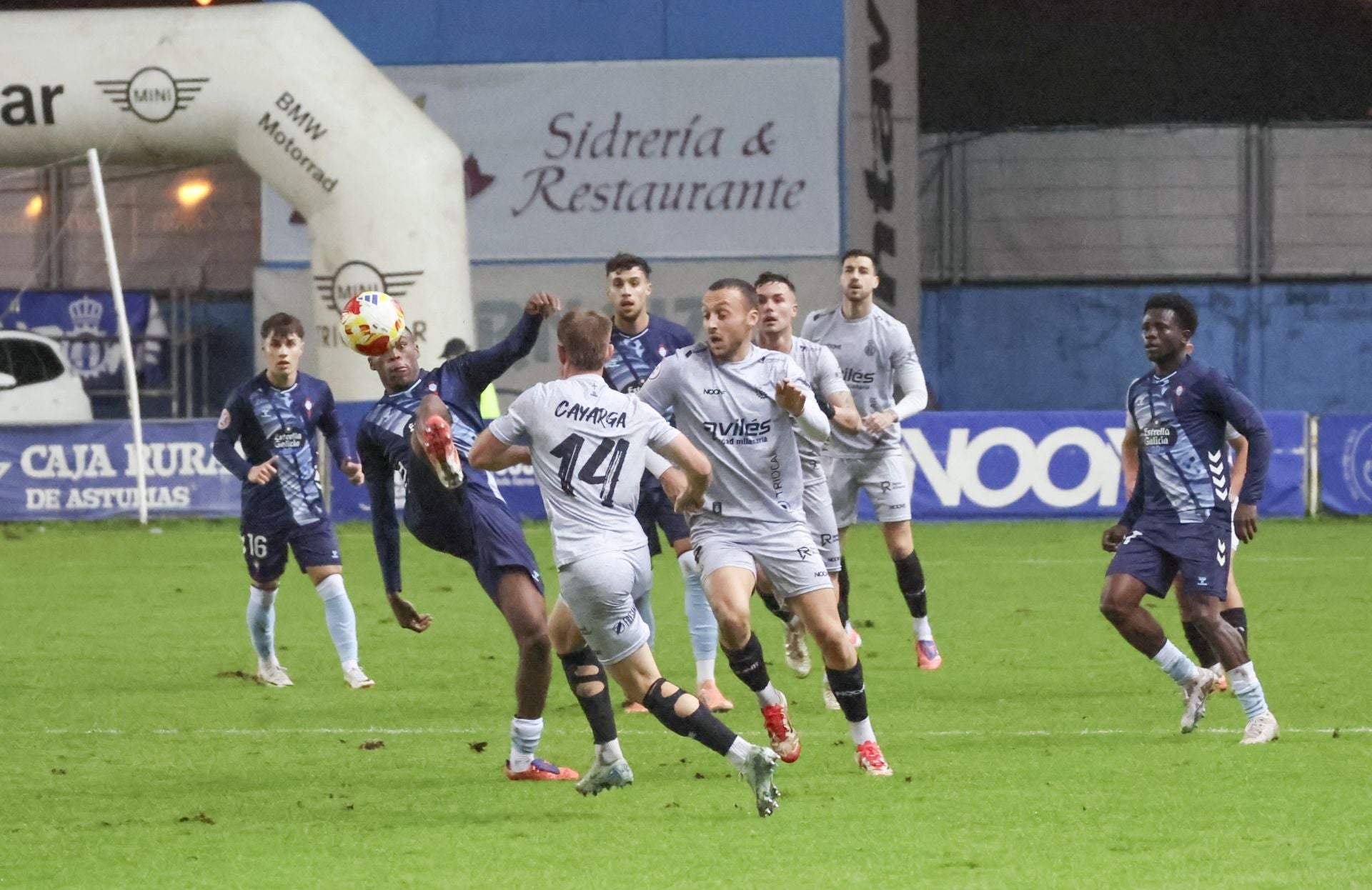 Las mejores fotos del Real Avilés - Celta Fortuna