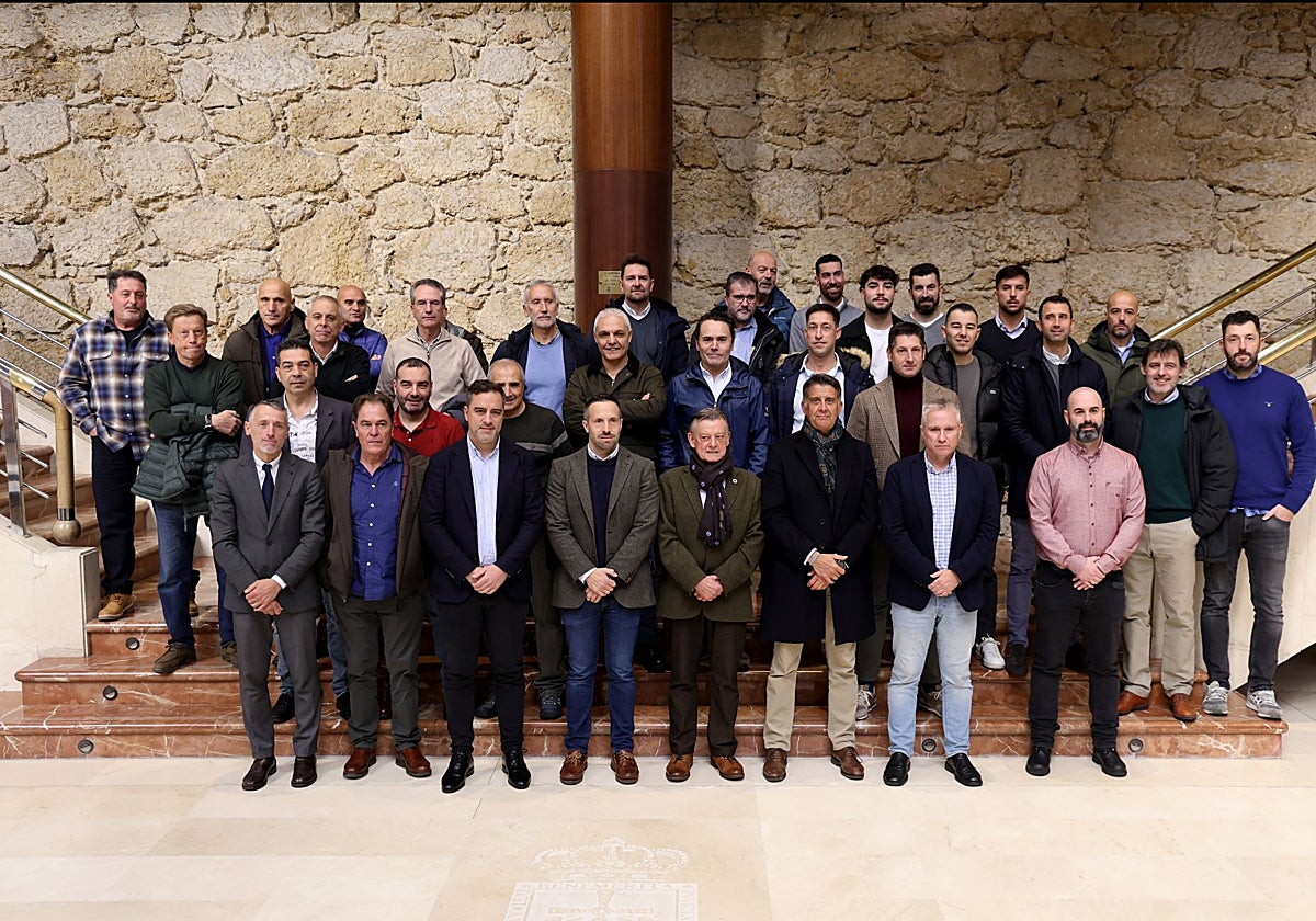 Los miembros del SIPLA presentes en el acto de homenaje celebrado en el Auditorio Príncipe Felipe.