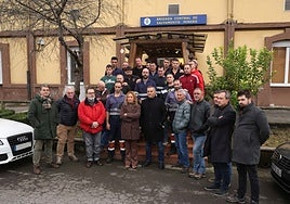 La Brigada de Salvamento Minero con el consejero de Ordenación de Territorio, Urbanismo, Vivienda y Derechos Ciudadanos, Ovidio Zapico, y los alcaldes de las cuencas del Nalón y del Caudal