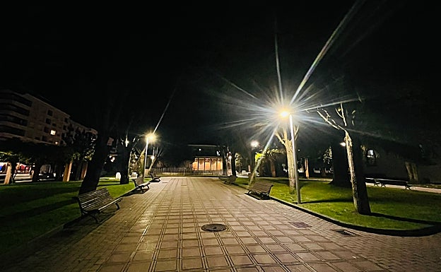 El parque de Alfonso X El Sabio, con la nueva iluminación.