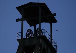 Los castilletes del Pozo Sotón.