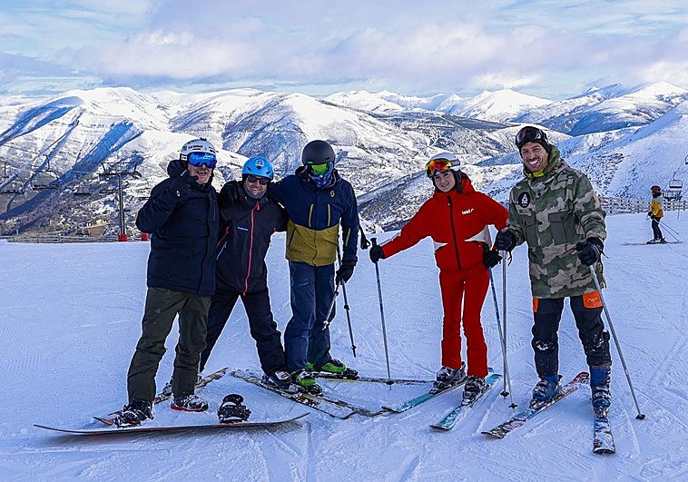 El comienzo de la temporada de esquí en Pajares.