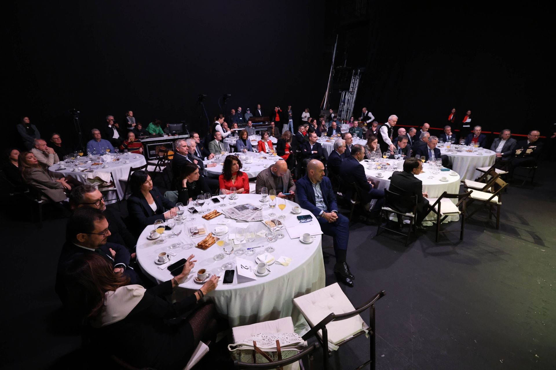 Las imágenes del encuentro de la alcaldesa de Gijón con EL COMERCIO