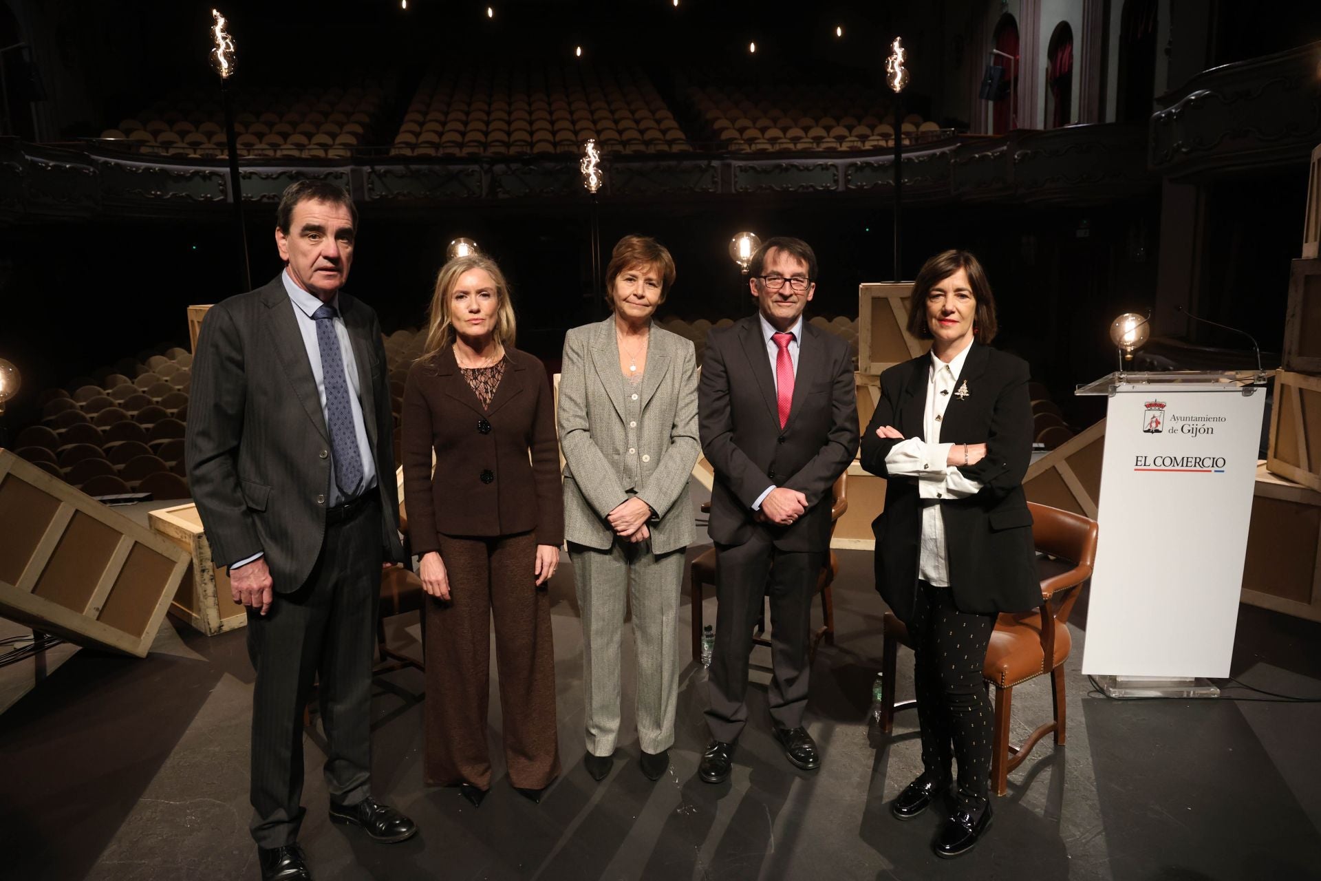 Las imágenes del encuentro de la alcaldesa de Gijón con EL COMERCIO