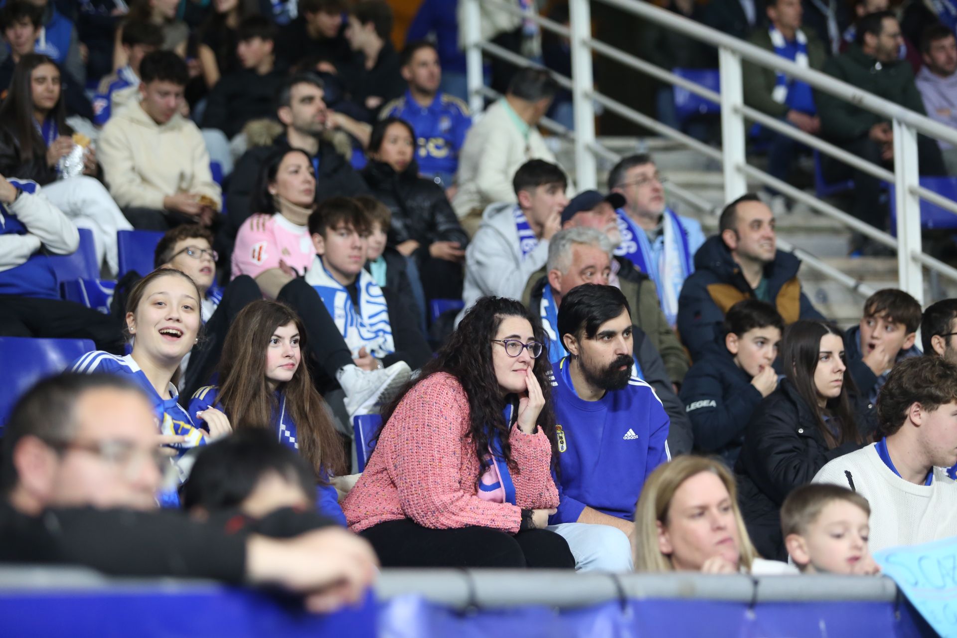 ¿Estuviste en el Real Oviedo - Mallorca? ¡Búscate en las gradas!