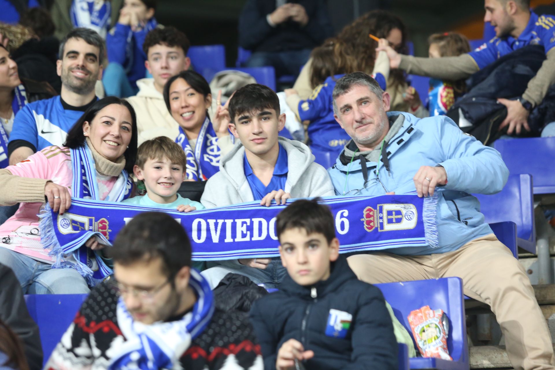 ¿Estuviste en el Real Oviedo - Mallorca? ¡Búscate en las gradas!