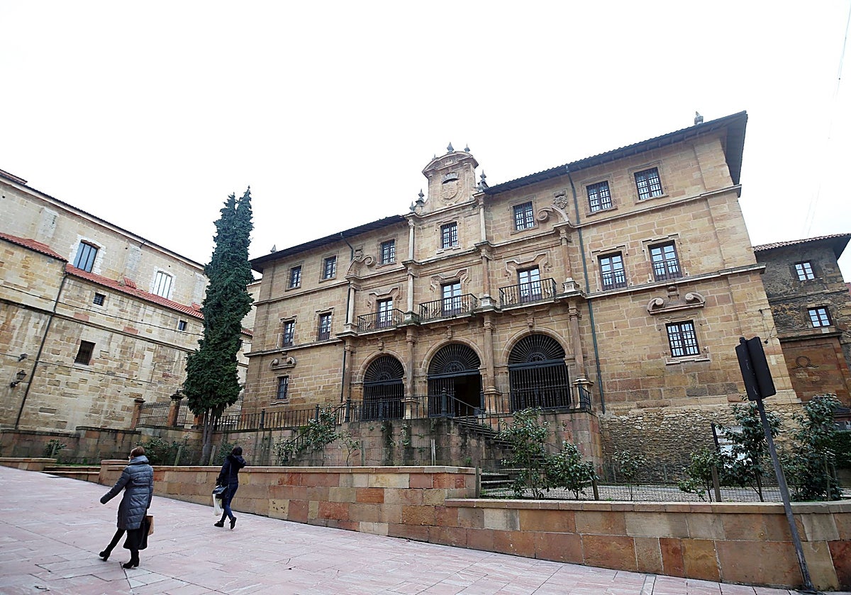 El monasterio de San Pelayo de Oviedo.