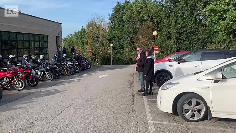 Emotivo homenaje motero en Gijón para despedir al joven fallecido en un accidente en la autovía