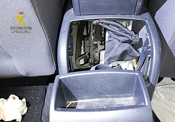 La droga incautada por la Guardia Civil.