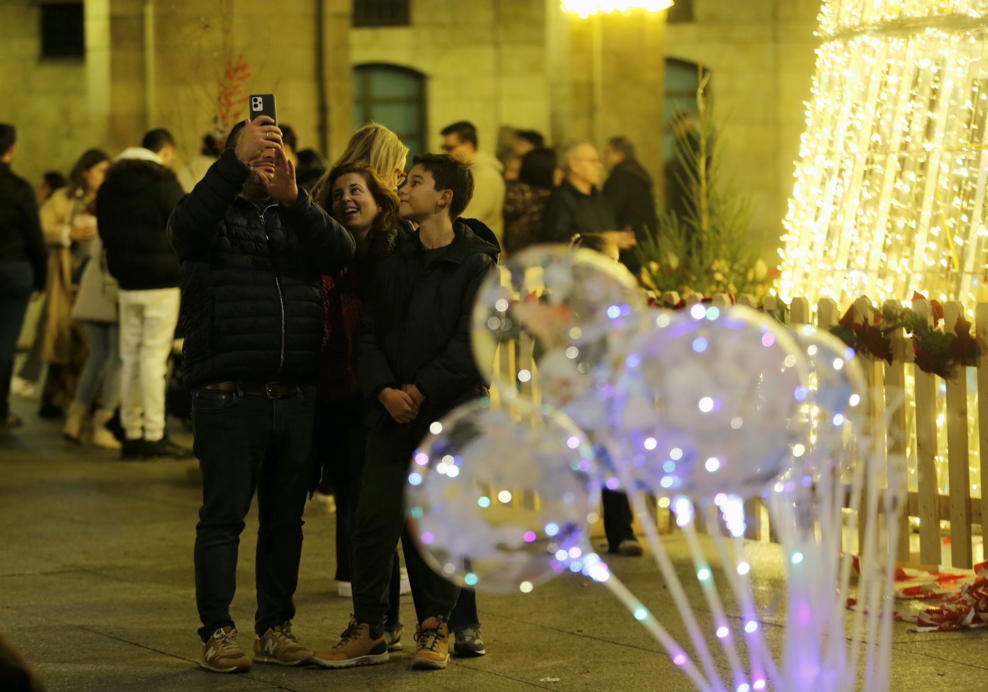 Luces, belenes, mercados y hasta pistas de patinaje: el puente de diciembre en Asturias lo tiene todo