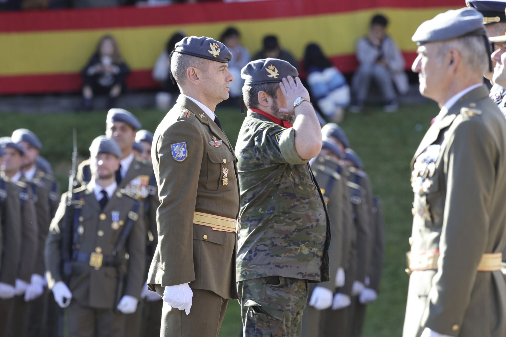 Parada militar y una despedida: las imágenes del Día de la Inmaculada en Cabo Noval