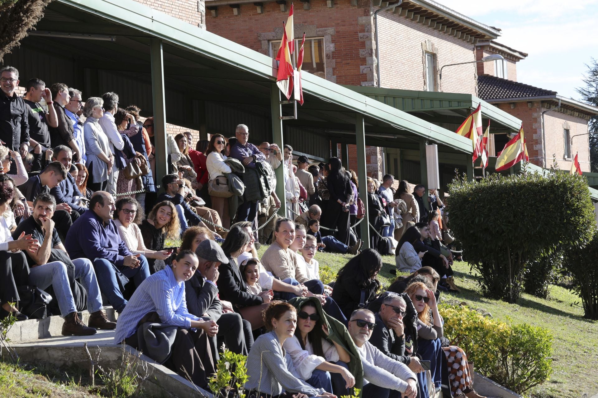 Parada militar y una despedida: las imágenes del Día de la Inmaculada en Cabo Noval