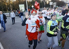 Participantes en la San Silvestre de Gijón dce 2024.