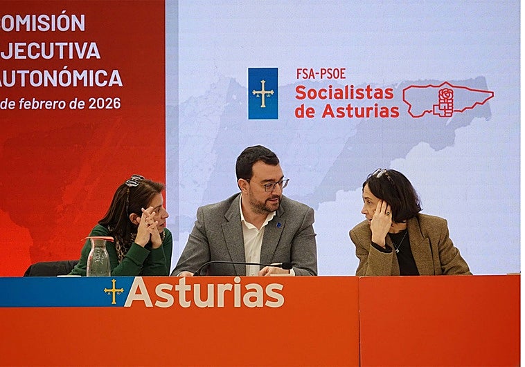 Barbón apuesta por «asturianizar aún más» la FSA para frenar el avance de la derecha