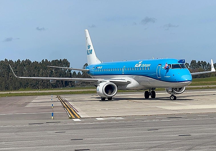 KLM aterriza en el Principado sin ayuda económica