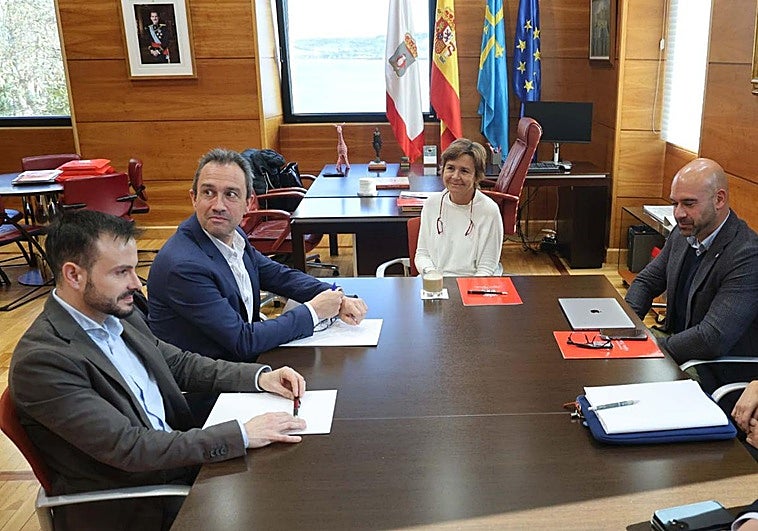 La cesión de suelo del Ayuntamiento de Gijón al Principado: dos parcelas, en La Camocha y El Lauredal, para 128 viviendas públicas