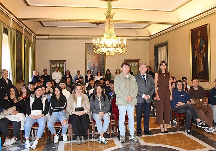 Dos nuevas Escuelas Taller renovarán la tapicería del Filarmónica y el Campoamor