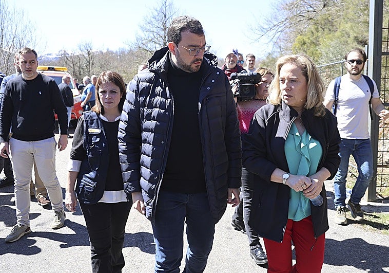 Barbón dice estar leyendo el informe sobre el accidente de Cerredo: «El objetivo es depurar todas las responsabilidades»