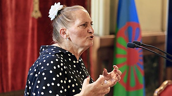 «Exijo a los que trabajan con dinero público que resuelvan los problemas de los gitanos»