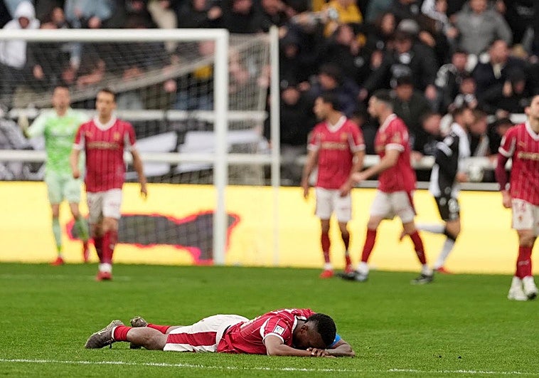 El Sporting pierde el último tren en Burgos