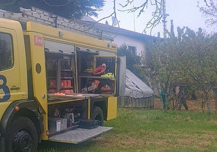 Arde un taller en San Brismu, en Tineo