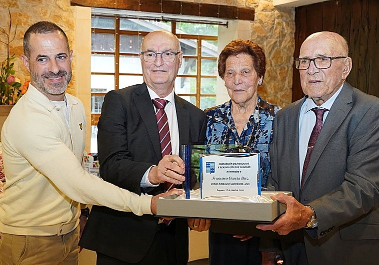 Los jubilados de Lugones homenajean a Francisco García Díez, de 94 años