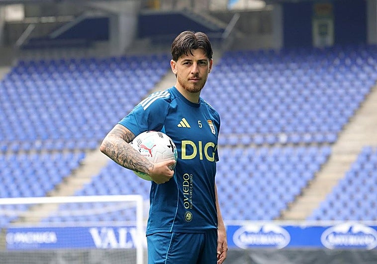 «Tengo contrato con el Real Oviedo y aquí soy muy feliz»