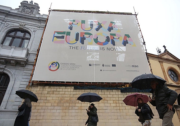 El PSOE critica el «abandono» municipal de dos edificios emblemáticos de Oviedo