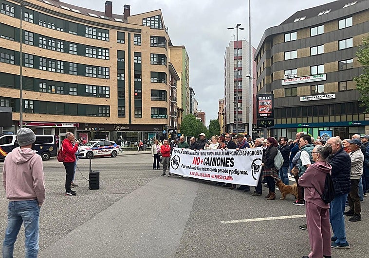 La Calzada acampará en Príncipe de Asturias a finales de mayo para presionar por los accesos al Puerto de Gijón