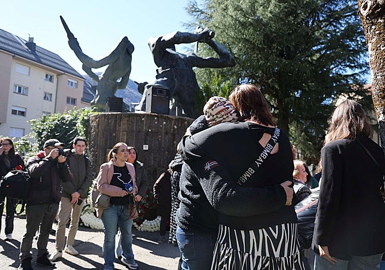 Las familias de los mineros fallecidos en Cerredo: «Aprobar un adelanto de la indemnización es lo necesario»