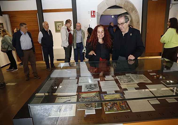 Un viaje detallado por 'La Hestoria d'Avilés' de Miguel Solís